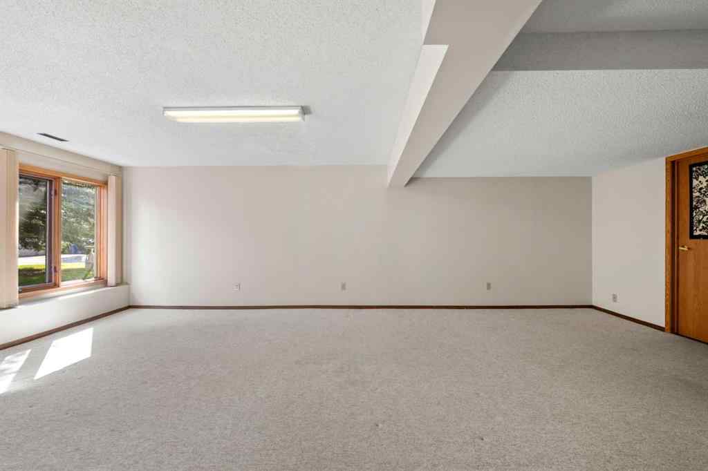 MLS® A2247937 - 87 Edgepark Villas NW in Edgemont Calgary, Residential