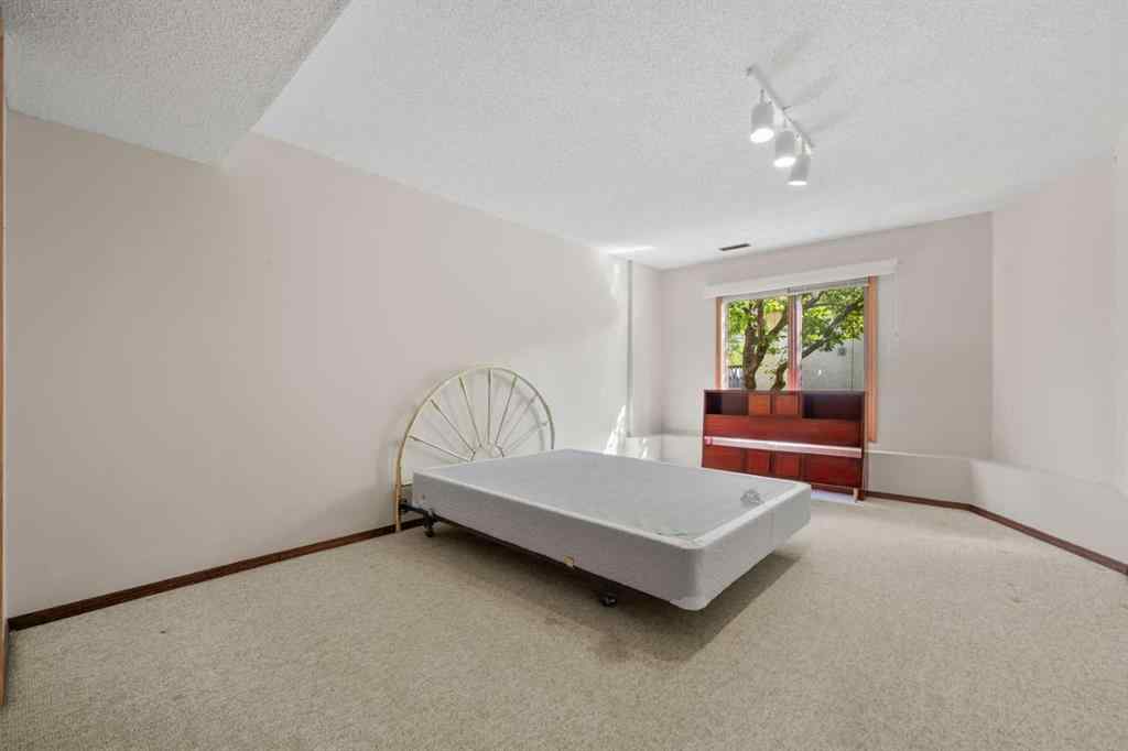 MLS® A2247937 - 87 Edgepark Villas NW in Edgemont Calgary, Residential