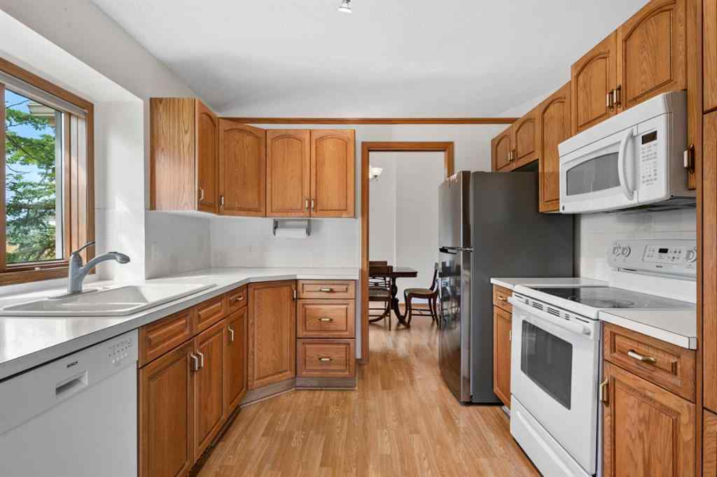 MLS® A2247937 - 87 Edgepark Villas NW in Edgemont Calgary, Residential