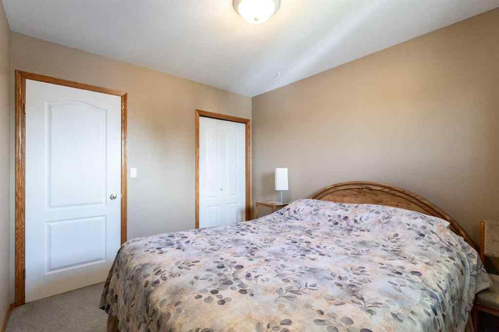 MLS® A2247943 - 5204 42 Street  in Central Innisfail Innisfail, Residential