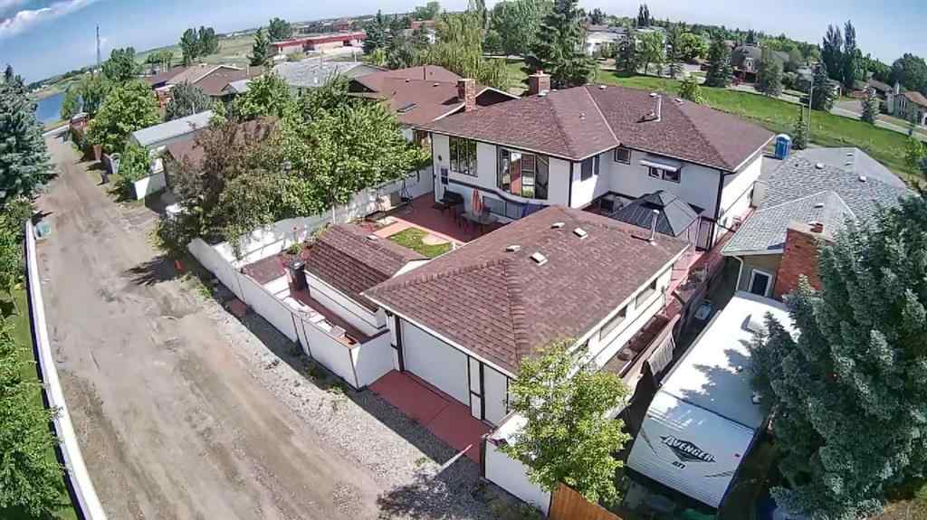 MLS® A2247945 - 911 12 Street SE in Emerson Lake Estates High River, Residential