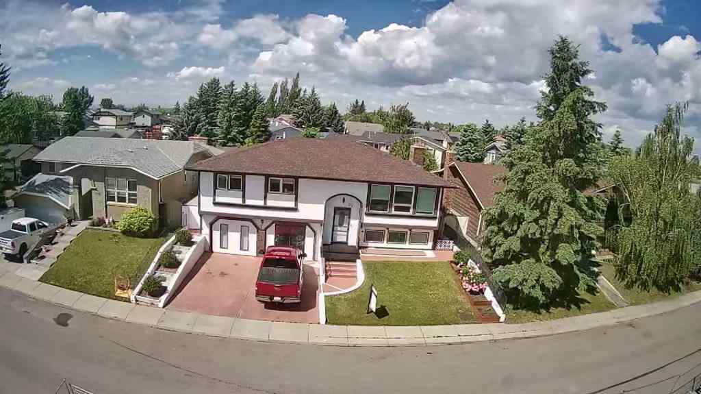 MLS® A2247945 - 911 12 Street SE in Emerson Lake Estates High River, Residential