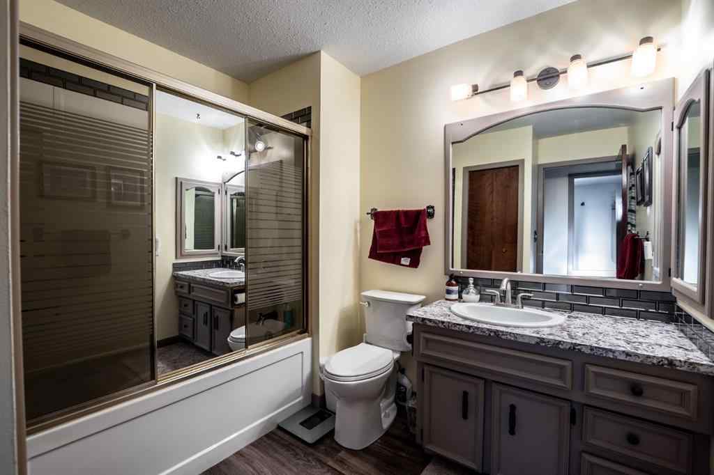 MLS® A2247945 - 911 12 Street SE in Emerson Lake Estates High River, Residential