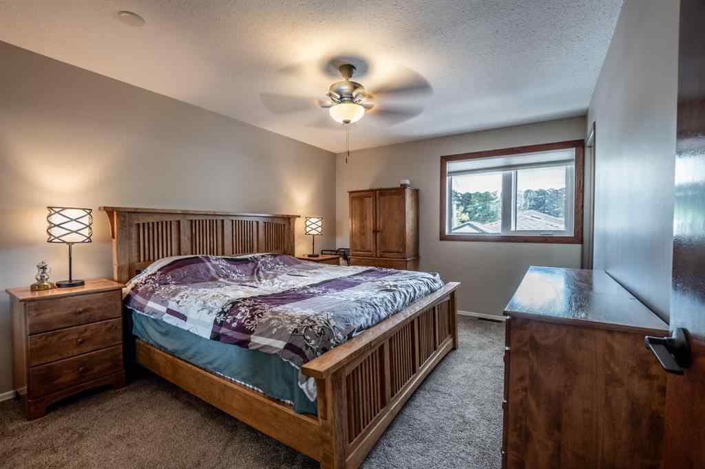 MLS® A2247945 - 911 12 Street SE in Emerson Lake Estates High River, Residential