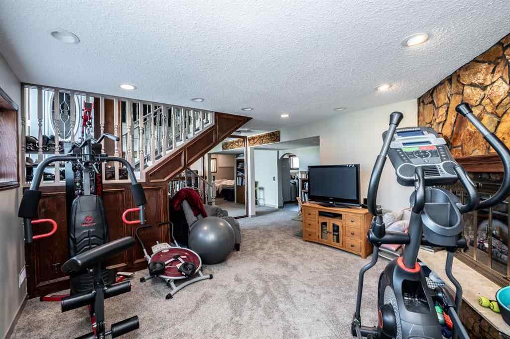 MLS® A2247945 - 911 12 Street SE in Emerson Lake Estates High River, Residential