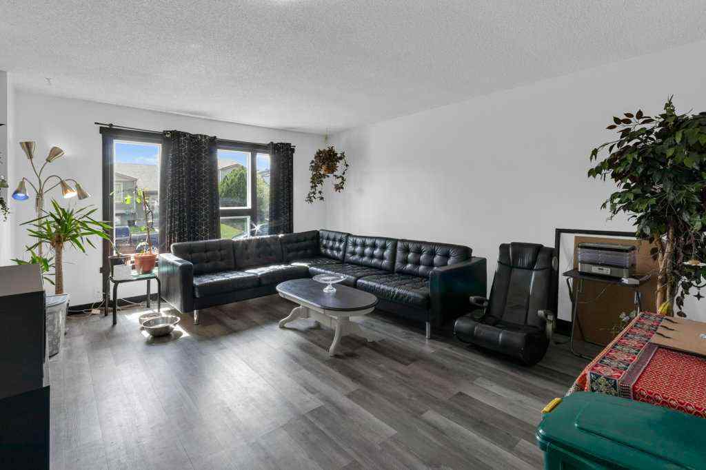 MLS® A2247948 - 124 Abingdon Way NE in Abbeydale Calgary, Residential