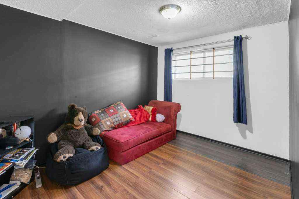 MLS® A2247948 - 124 Abingdon Way NE in Abbeydale Calgary, Residential
