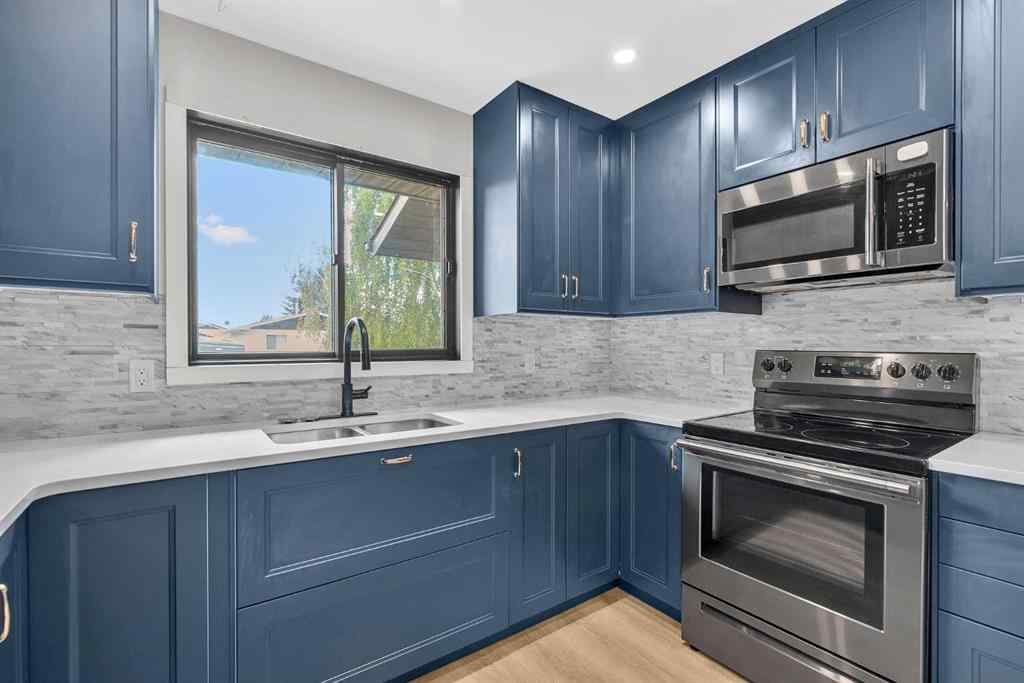 MLS® A2247953 - 90 Elk Hill SE in Edgewater Airdrie, Residential