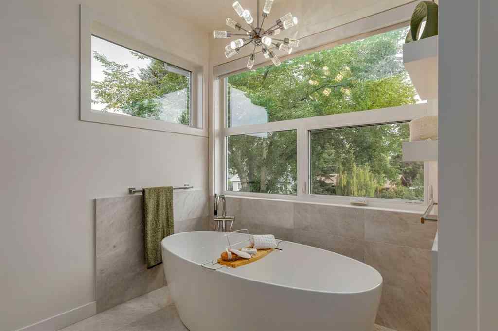MLS® A2247954 - 2025 51 Avenue SW in North Glenmore Park Calgary, Residential