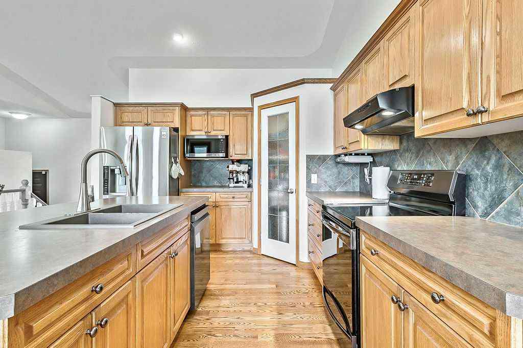 MLS® A2247957 - 316 Lineham Acres Drive NW in Lineham Acres High River, Residential