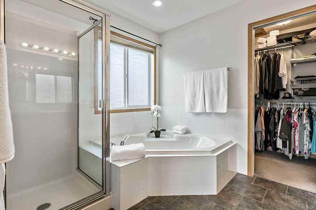MLS® A2247957 - 316 Lineham Acres Drive NW in Lineham Acres High River, Residential