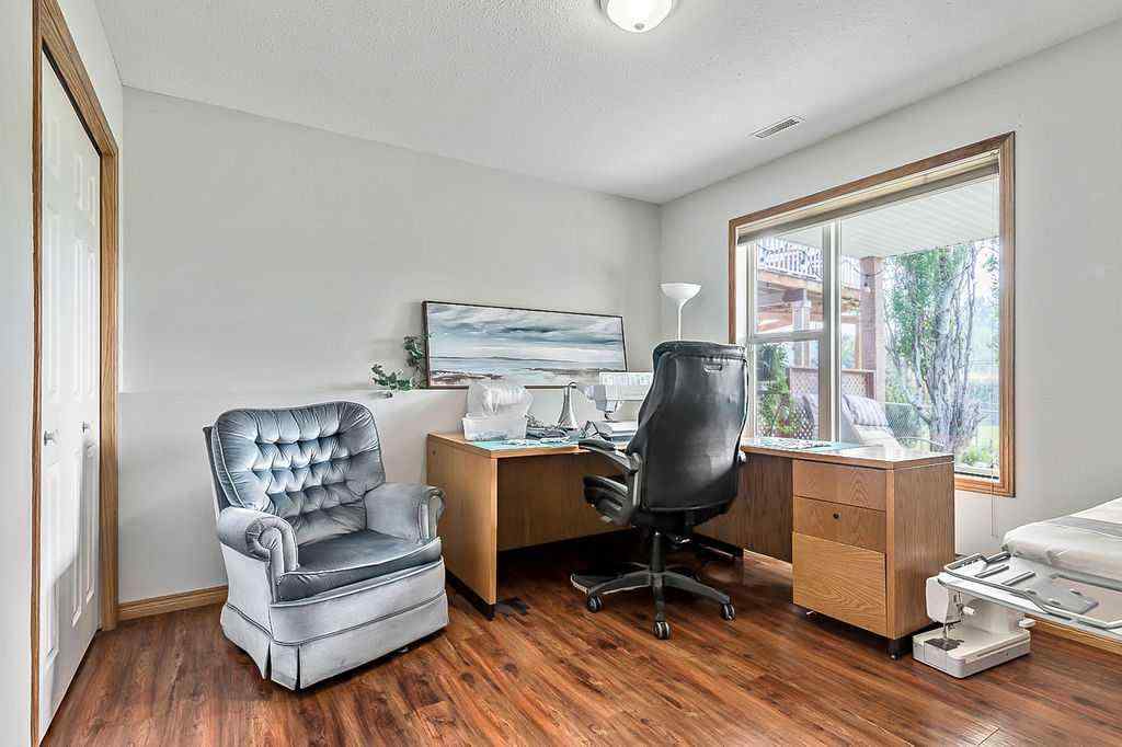 MLS® A2247957 - 316 Lineham Acres Drive NW in Lineham Acres High River, Residential