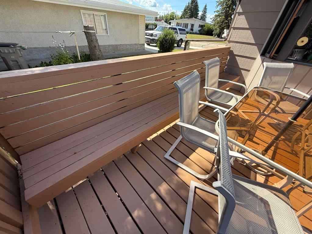 MLS® A2247958 - 11 Virginia Avenue  in NONE Whitecourt, Residential
