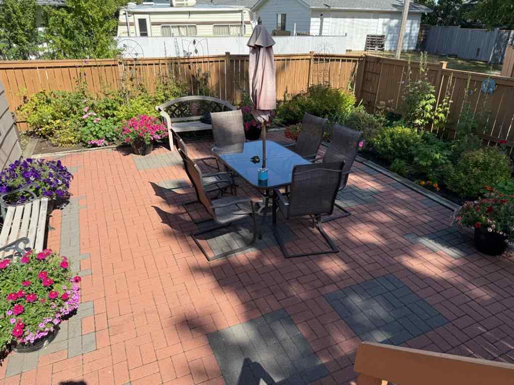 MLS® A2247958 - 11 Virginia Avenue  in NONE Whitecourt, Residential