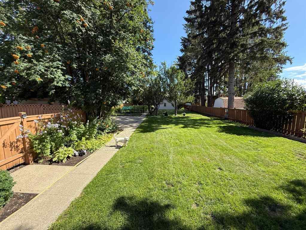 MLS® A2247958 - 11 Virginia Avenue  in NONE Whitecourt, Residential