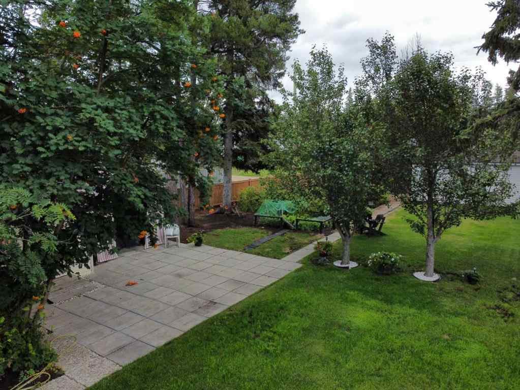 MLS® A2247958 - 11 Virginia Avenue  in NONE Whitecourt, Residential
