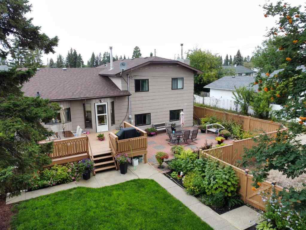 MLS® A2247958 - 11 Virginia Avenue  in NONE Whitecourt, Residential