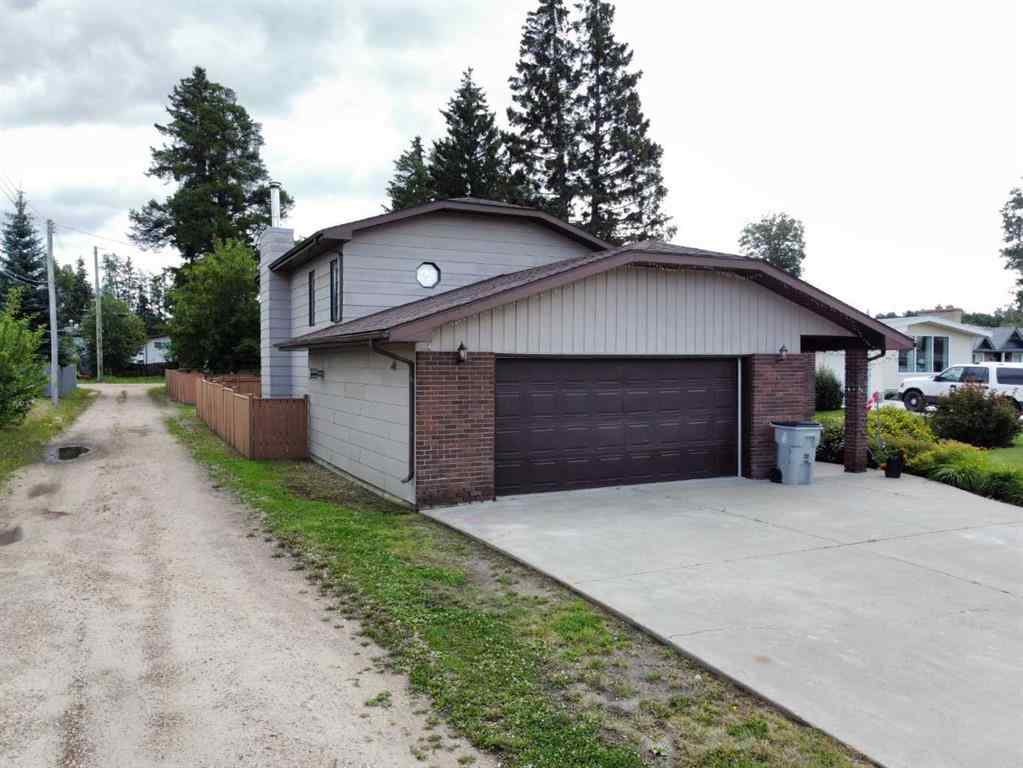 MLS® A2247958 - 11 Virginia Avenue  in NONE Whitecourt, Residential