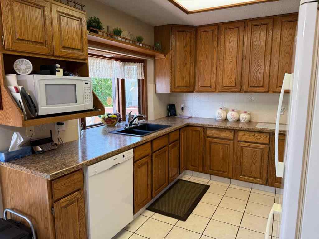 MLS® A2247958 - 11 Virginia Avenue  in NONE Whitecourt, Residential