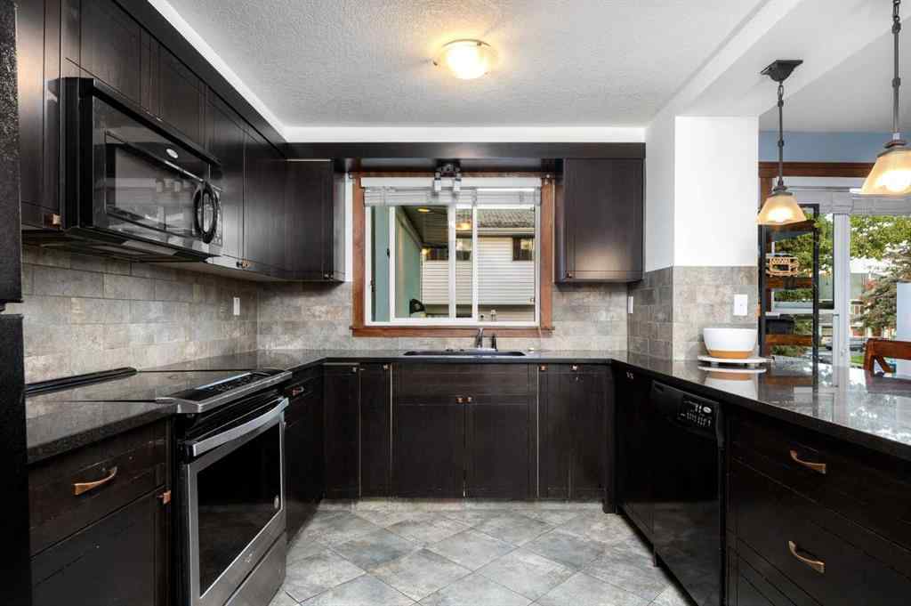 MLS® A2247960 - Unit #202 920 68 Avenue SW in Kingsland Calgary, Residential