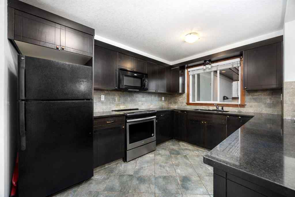 MLS® A2247960 - Unit #202 920 68 Avenue SW in Kingsland Calgary, Residential