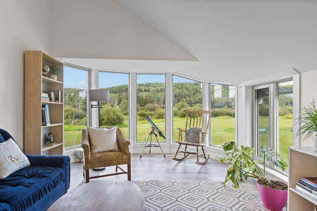 MLS® A2247968 - 292 Saddle Road  in NONE Rural Rocky View County, Residential