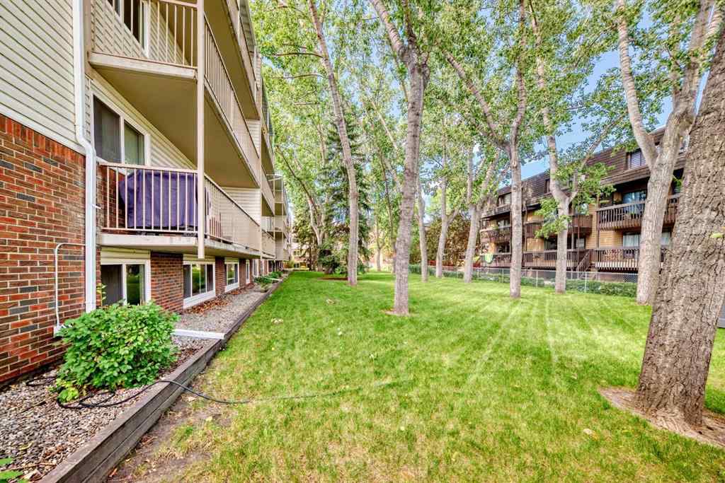 MLS® A2247973 - Unit #114 3420 50 Street NW in Varsity Calgary, Residential