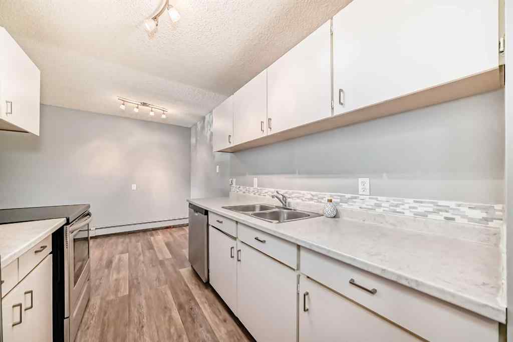 MLS® A2247973 - Unit #114 3420 50 Street NW in Varsity Calgary, Residential