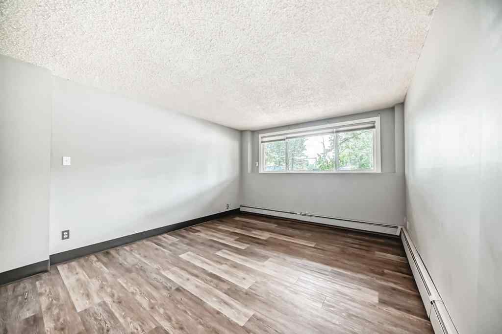 MLS® A2247973 - Unit #114 3420 50 Street NW in Varsity Calgary, Residential