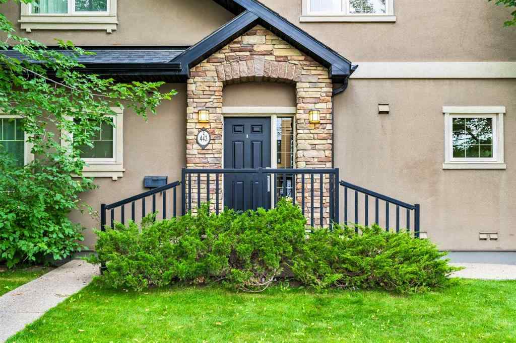 MLS® A2247987 - Unit #2 442 12 Avenue NE in Renfrew Calgary, Residential