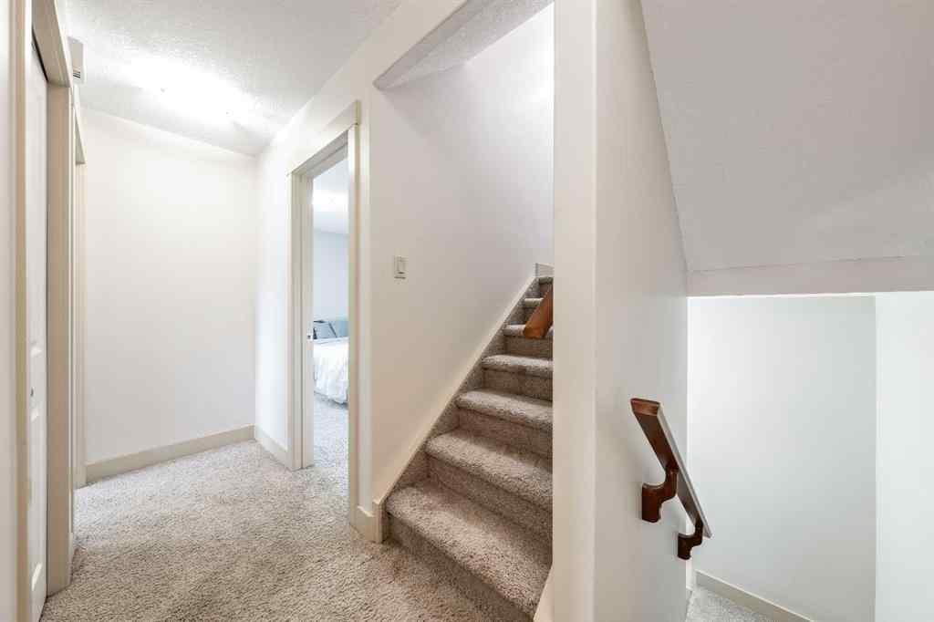 MLS® A2247987 - Unit #2 442 12 Avenue NE in Renfrew Calgary, Residential