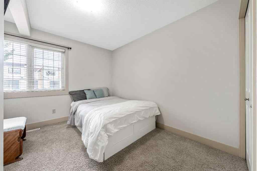 MLS® A2247987 - Unit #2 442 12 Avenue NE in Renfrew Calgary, Residential
