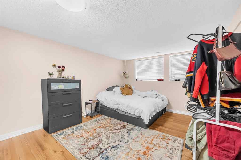MLS® A2247998 - 4013 Vance Place NW in Varsity Calgary, Residential