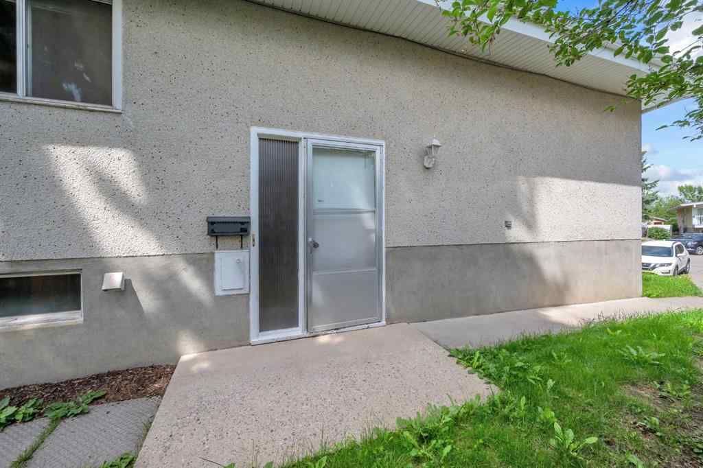 MLS® A2247998 - 4013 Vance Place NW in Varsity Calgary, Residential