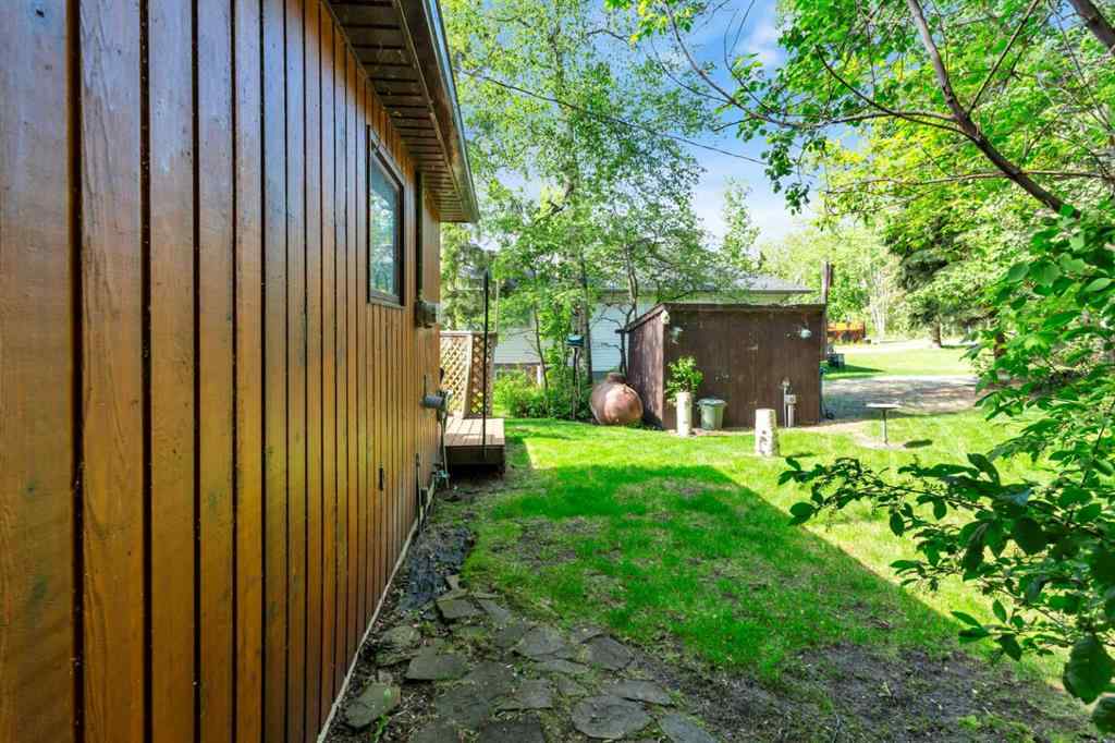 MLS® A2247999 - 133 Birchcliff Road  in NONE Birchcliff, Residential