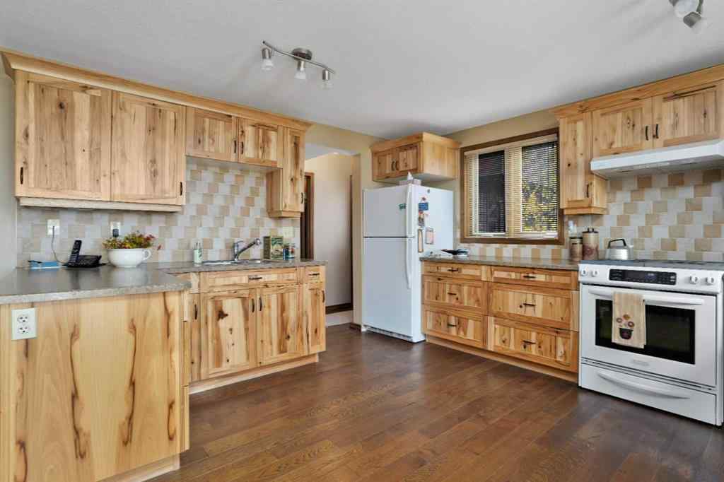 MLS® A2247999 - 133 Birchcliff Road  in NONE Birchcliff, Residential