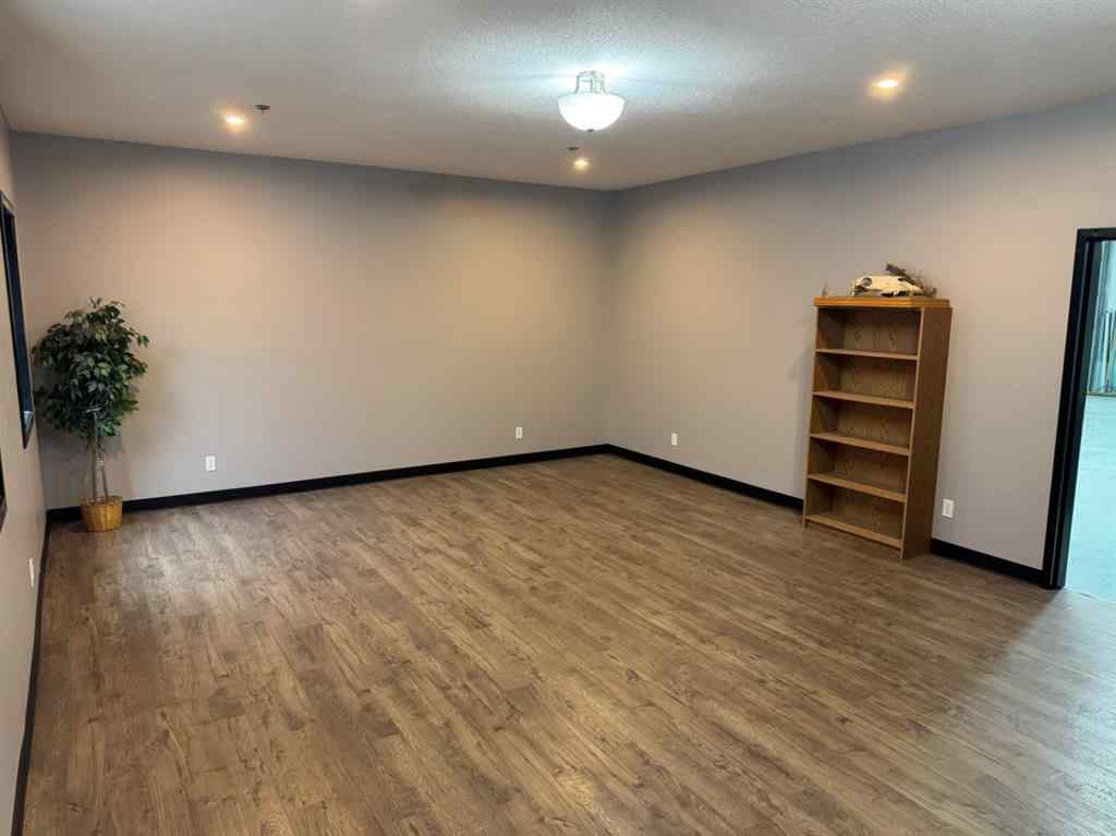 MLS® A2248000 - Unit #6 64146 393 LOOP E Avenue E in NONE Rural Foothills County, Commercial