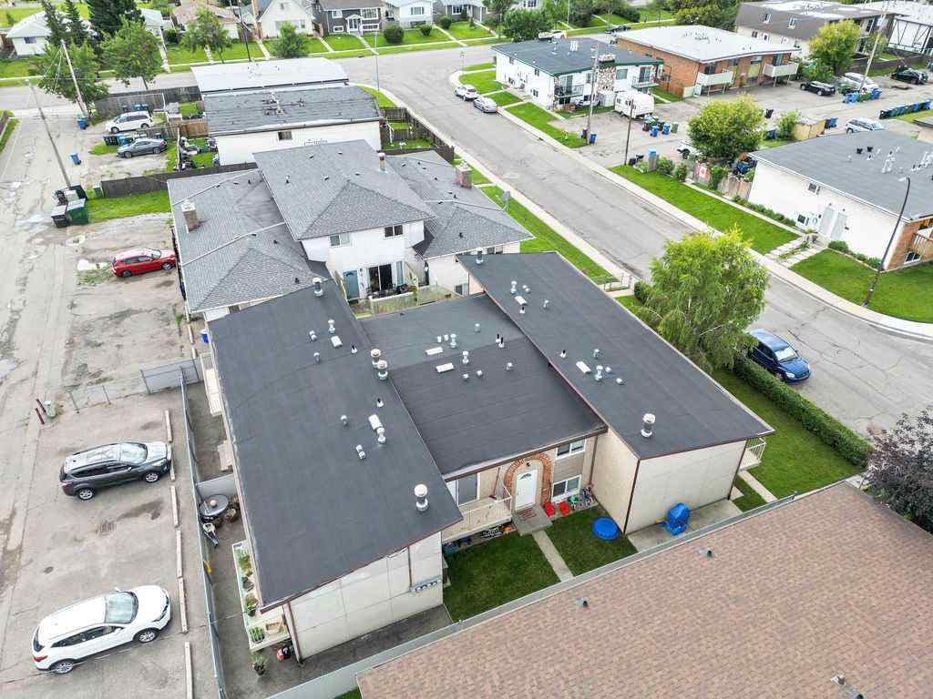 MLS® A2248006 - 12 Huntley Close NE in Huntington Hills Calgary, Commercial