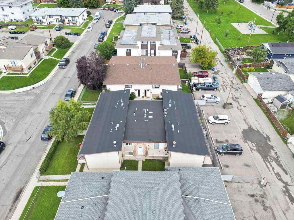 MLS® A2248006 - 12 Huntley Close NE in Huntington Hills Calgary, Commercial