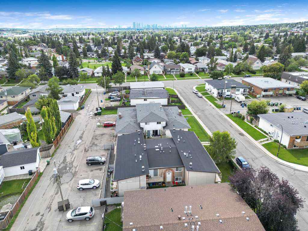 MLS® A2248006 - 12 Huntley Close NE in Huntington Hills Calgary, Commercial