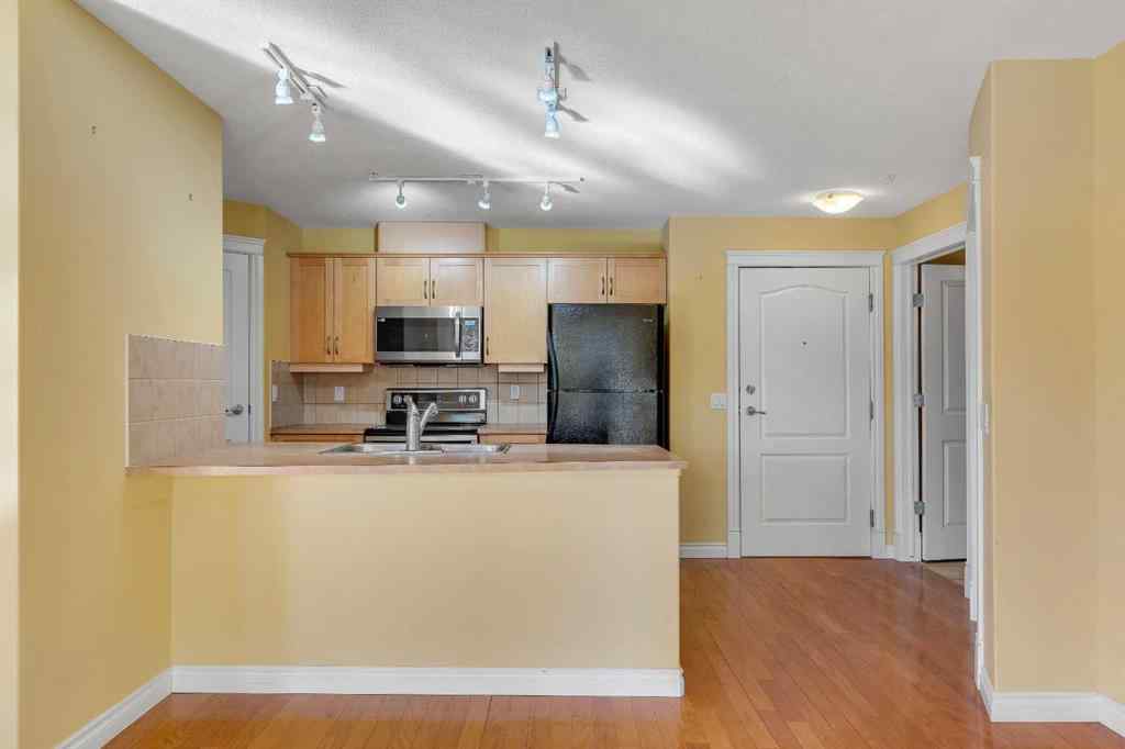 MLS® A2248007 - Unit #305 2121 98 Avenue SW in Palliser Calgary, Residential