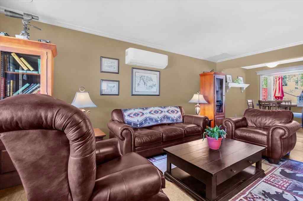 MLS® A2248014 - 2211 45 Street SE in Forest Lawn Calgary, Residential