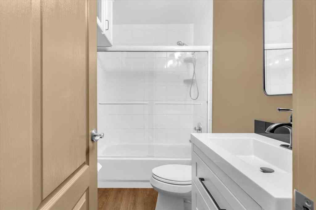 MLS® A2248014 - 2211 45 Street SE in Forest Lawn Calgary, Residential