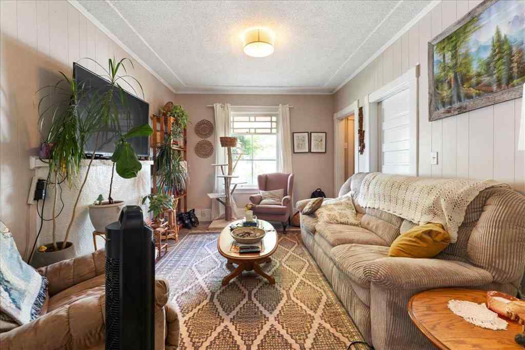 MLS® A2248021 - 1015 17 Avenue SE in Ramsay Calgary, Residential
