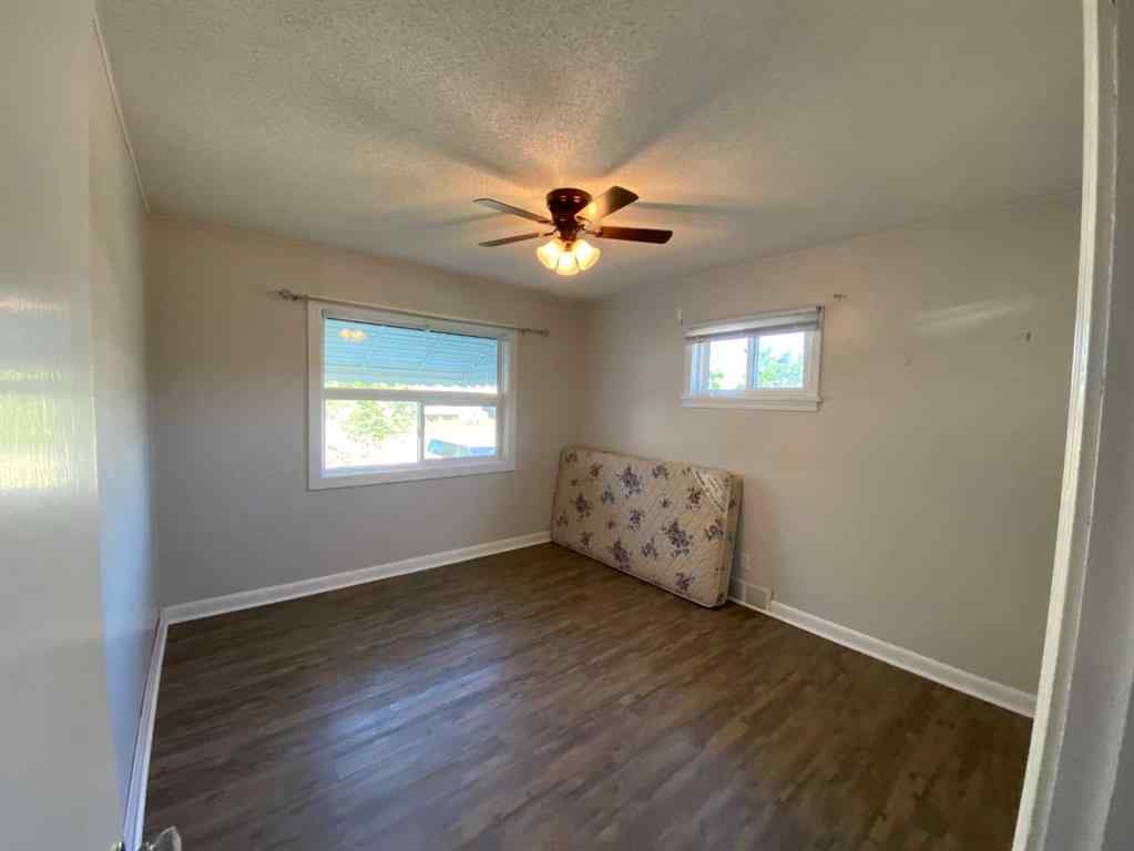 MLS® A2248028 - 5813 54 Street  in NONE Taber, Residential