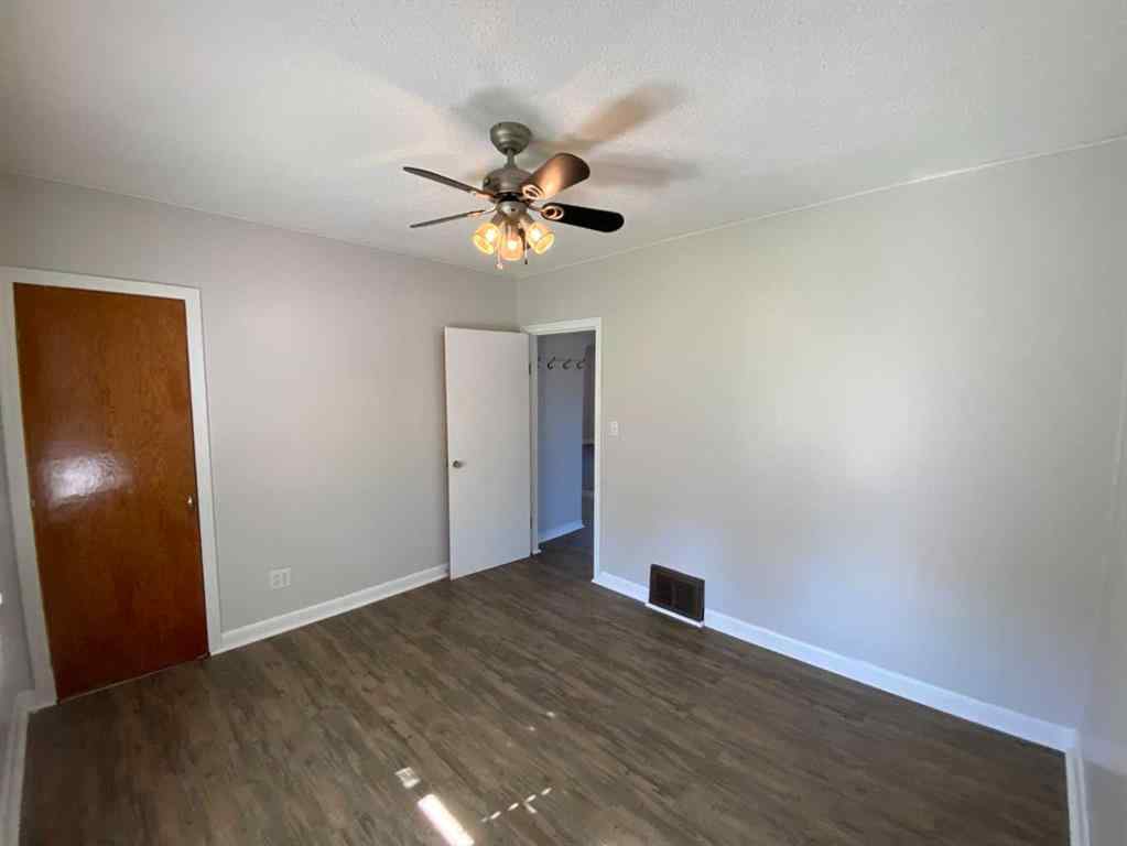 MLS® A2248028 - 5813 54 Street  in NONE Taber, Residential
