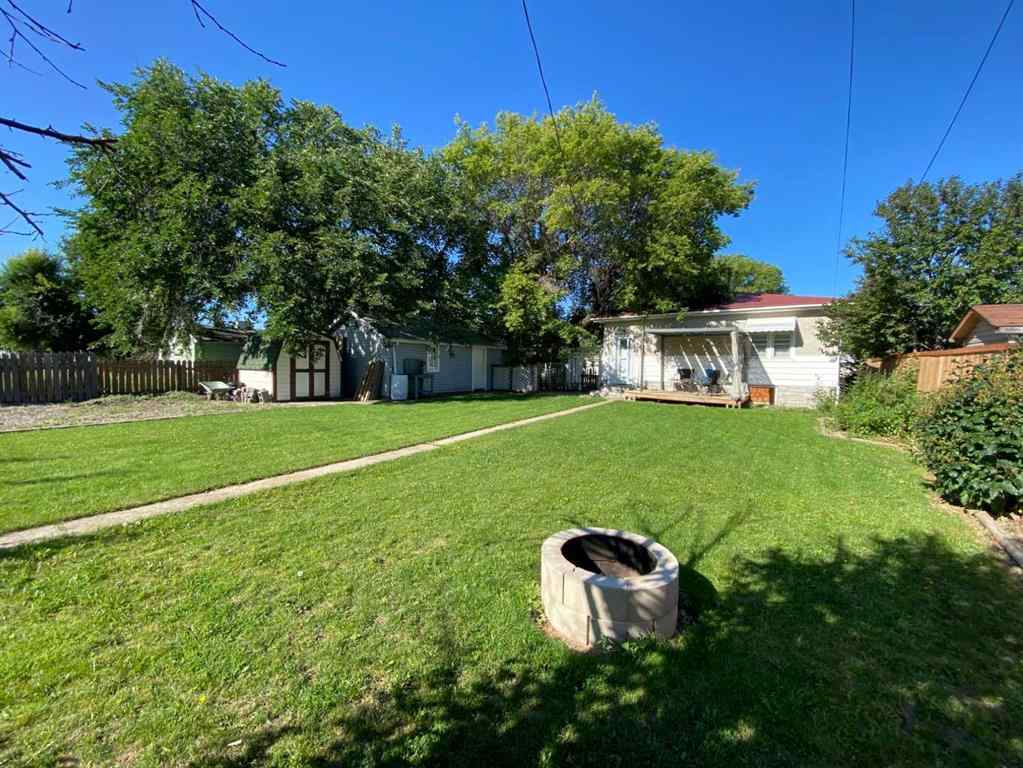 MLS® A2248028 - 5813 54 Street  in NONE Taber, Residential