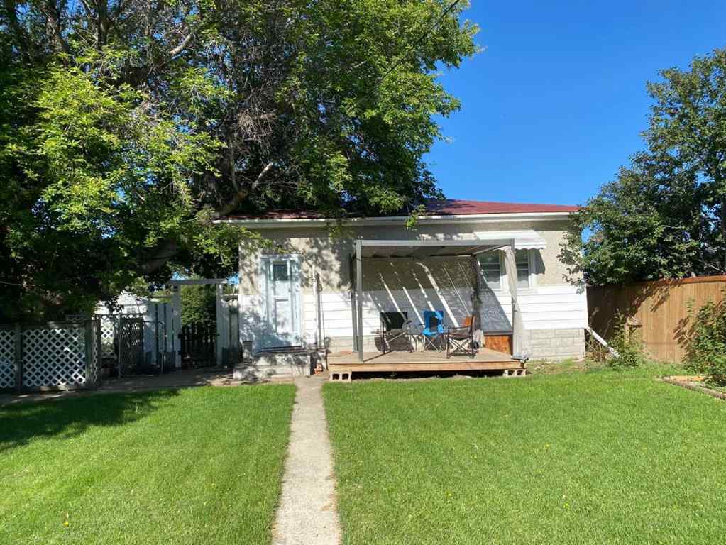 MLS® A2248028 - 5813 54 Street  in NONE Taber, Residential
