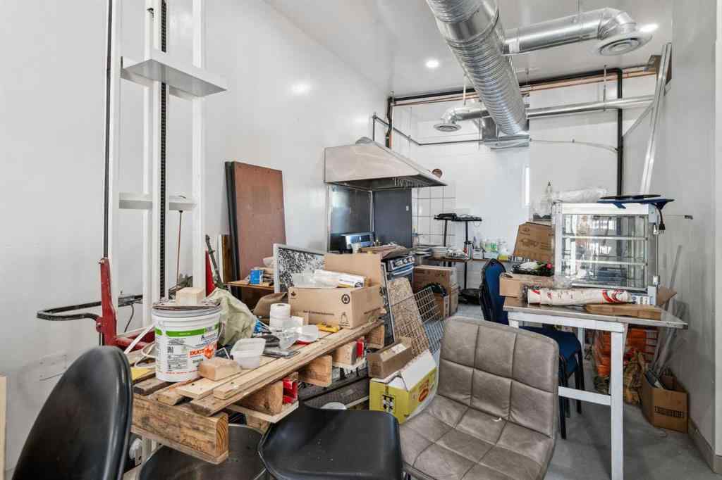 MLS® A2248038 - 704 41 Avenue NE in Greenview Industrial Park Calgary, Commercial