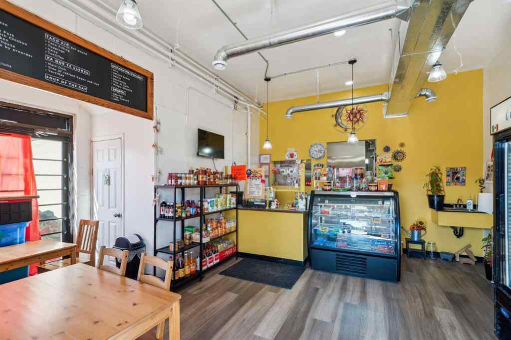 MLS® A2248038 - 704 41 Avenue NE in Greenview Industrial Park Calgary, Commercial